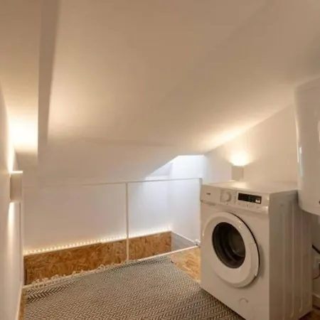 Portucale ! Santos Loft Mezzanine Apartment