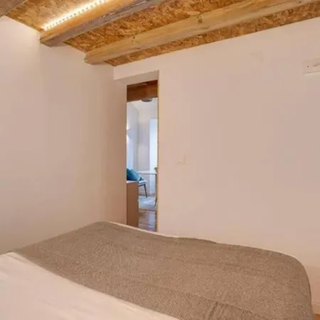 Portucale ! Santos Loft Mezzanine Apartment *