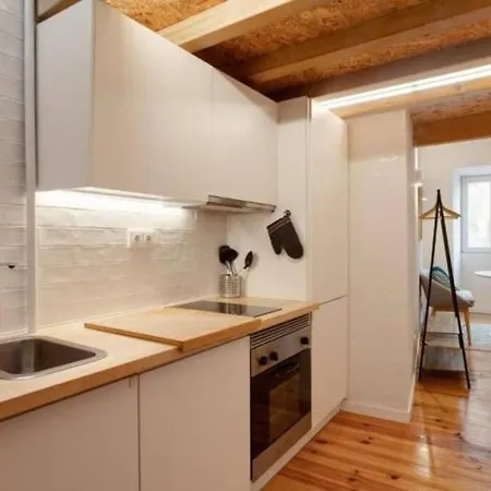 Portucale ! Santos Loft Mezzanine