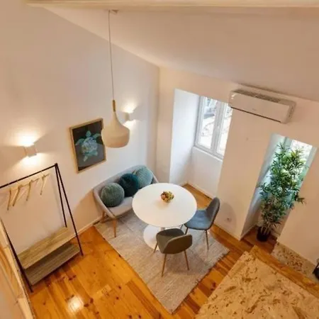 Portucale ! Santos Loft Mezzanine * Lizbona
