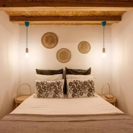 Portucale ! Santos Loft Mezzanine Apartment *