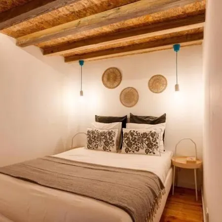 Portucale ! Santos Loft Mezzanine Apartament Lizbona